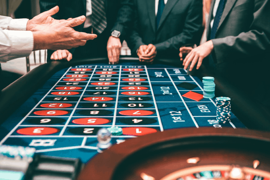 Tìm hiểu tỷ lệ cược ngoài và cược trong ở game Roulette