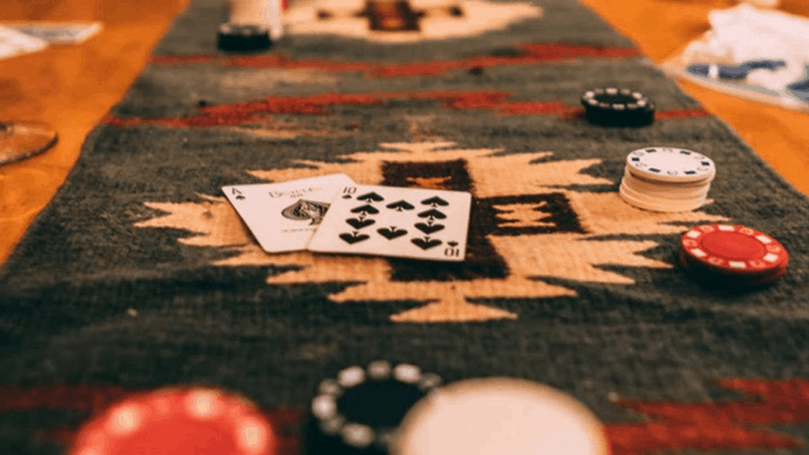 Chơi Blackjack theo kiểu này thì tiền tiêu không hết