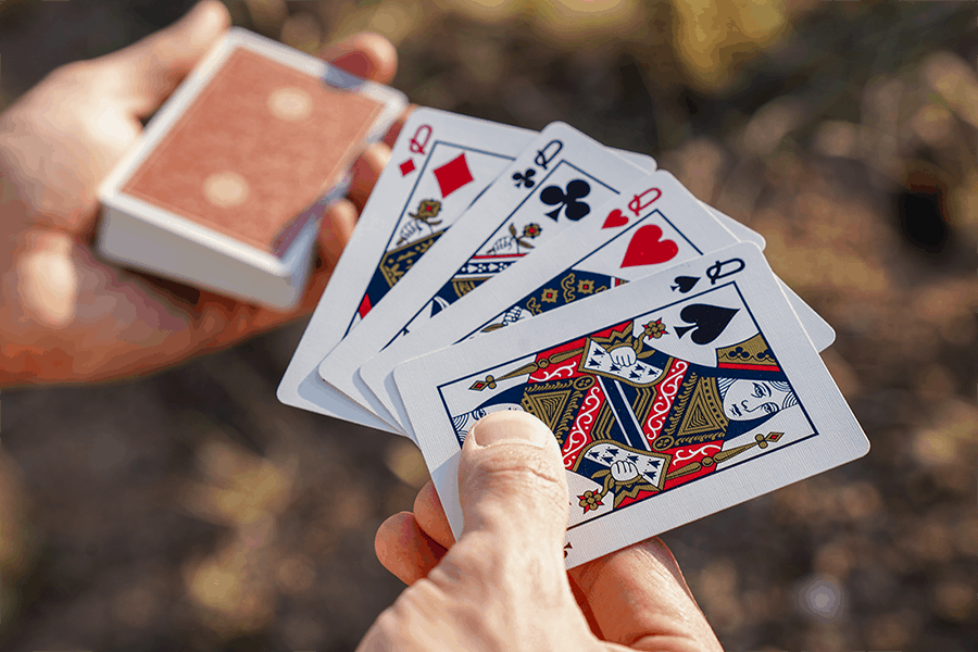 Liệu để trở thành một tay chơi chuyên nghiệp ở game Poker có dễ không?