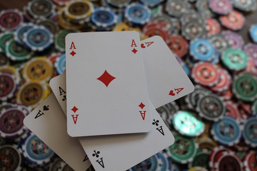 Nắm bắt khái niệm khoảng bài để chơi Poker dễ dàng hơn