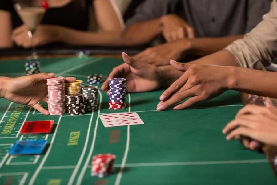 Rút kinh nghiệm từ những sai lầm sau để chơi Baccarat tốt hơn và kiếm được tiền